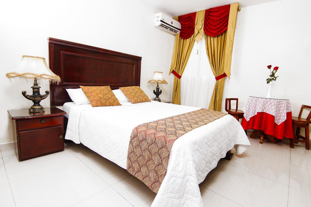 Hotel Flor De Liz Guayaquil Extérieur photo